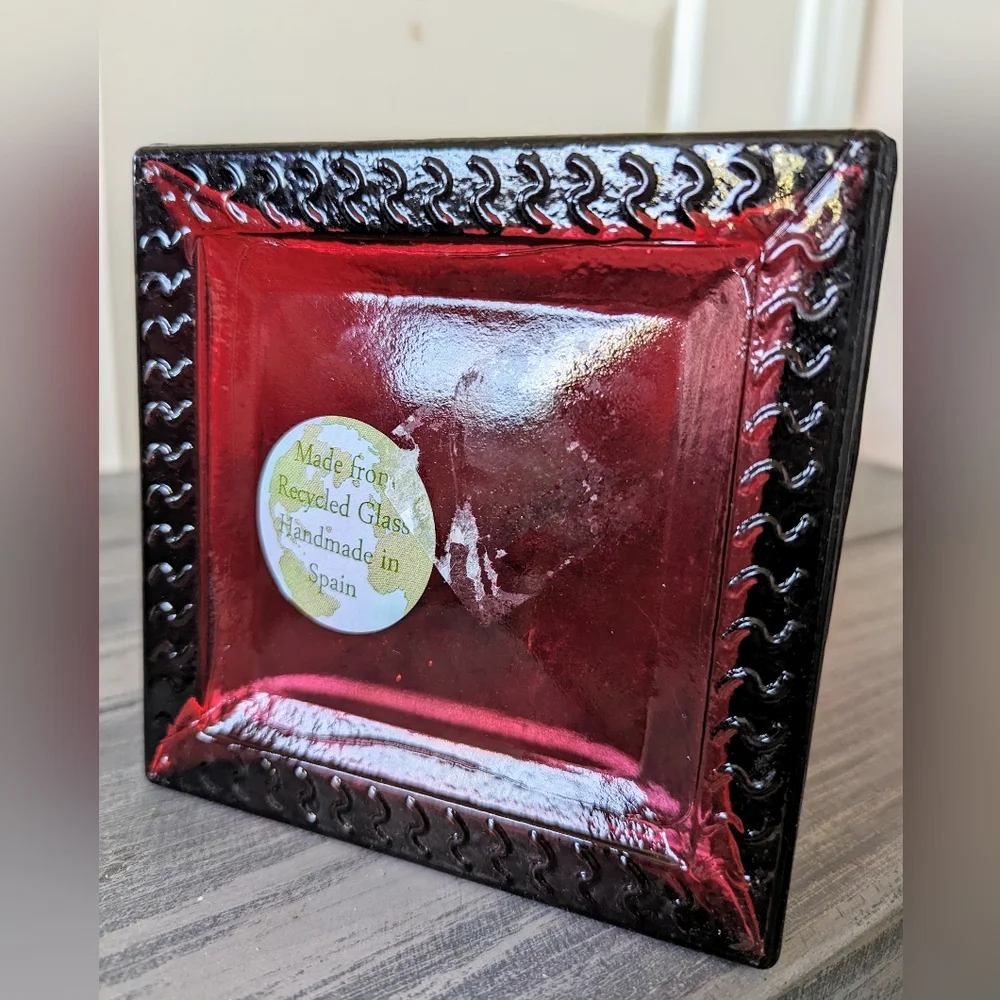 Tall Red Glass Vase - Picture 5 of 5